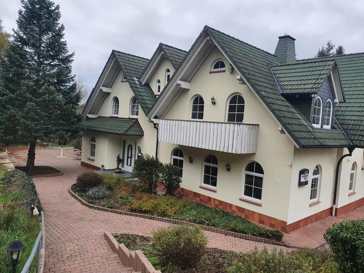 Hotel Und Restaurant Gruner Hahn Elsenfeld Exterior foto